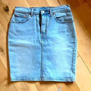Levi’s high waisted pencil skirt